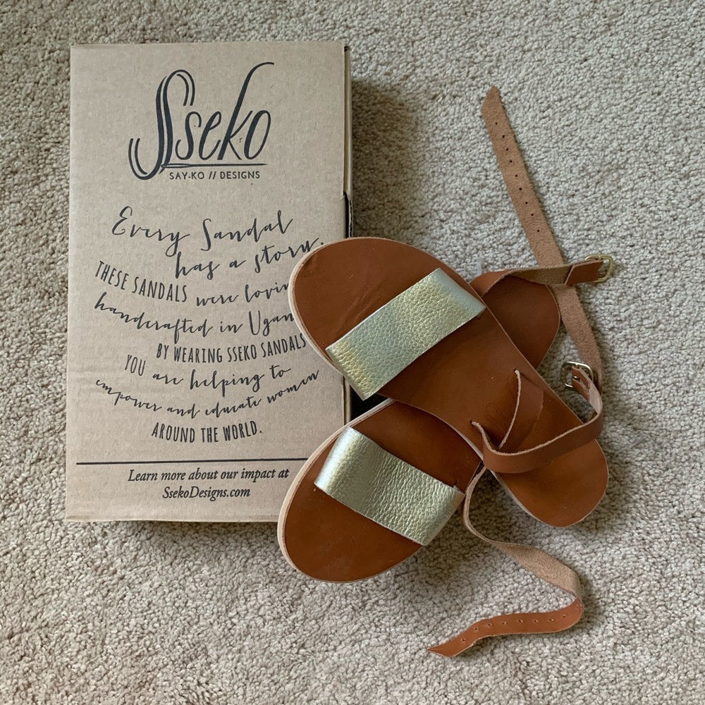 Sseko • Carmel and Gold Rue Sandals, Sz 6
